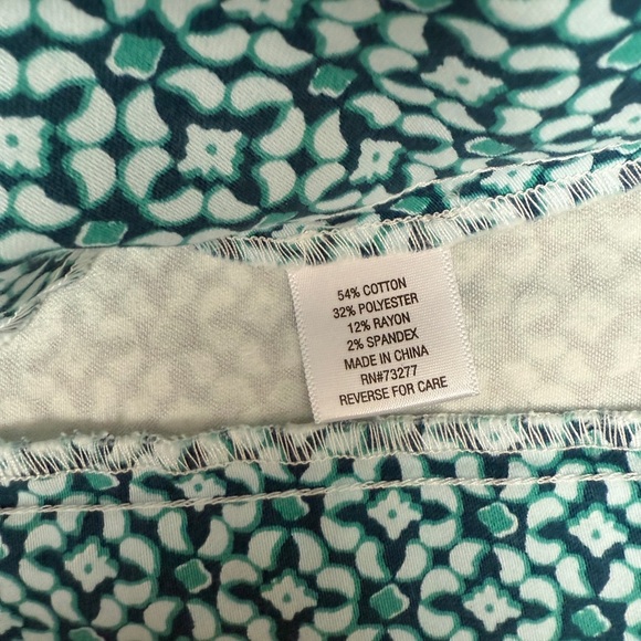 Croft & Barrow Blue/green Patterned Pants - Picture 4 of 10